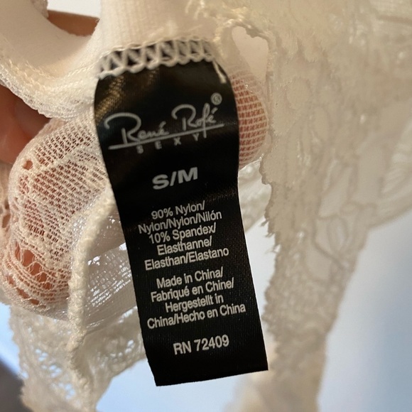 Rene Rofe plunging neckline lace teddy - Picture 4 of 5